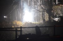 ELEKTRİK TRAFOSU - Sarıyer'de Elektrik Trafosu Patladı, Kablolar Yandı