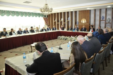 Selçuk'ta 'Küresel Sağlık Ve Yaşlılık Diplomasisi Çalıştayı' Yapıldı