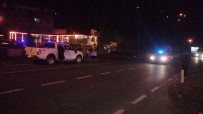 SAĞLIK EKİPLERİ - Tankerdeki Sızıntı Nedeniyle Kapanan Rize-Trabzon Yolu Trafiğe Açıldı