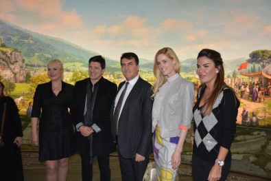 Ünlü Oyuncular 1326 Bursa Fetih Müzesi'ne Hayran Kaldı