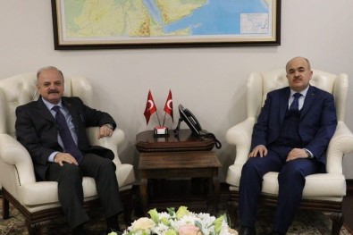 Vali Çakacak'dan Vali Dağlı'ya Ziyaret