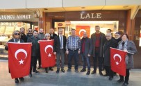 ŞÜKRÜ GÖRÜCÜ - Çarşıyı Türk Bayraklarıyla Donattılar