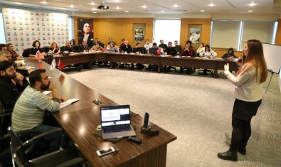 DENİB Akademi'den 'Yerelden Globale Dijital Pazarlama & Markalaşma Ve Online İtibar Yönetimi' Eğitimi