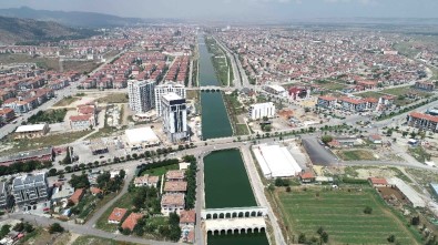 DSİ Afyonkarahisdar'a 17 Yılda 40 Baraj Ve 23 Gölet Yaptı