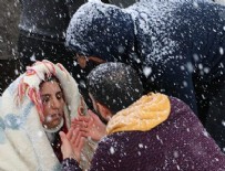 YOLCU OTOBÜSÜ - Erzincan'da yolcu otobüsü devrildi! Çok sayıda yaralı var