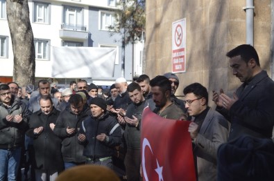 Tavşanlı'da ABD'nin Sözde Orta Doğu Barış Planı Protesto Edildi