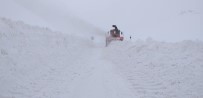 Giresun'da 88 Köy Yolu Kardan Ulaşıma Kapandı