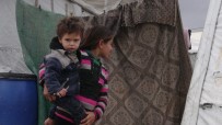 BEŞAR ESAD - İdlib'ten Kaçan Siviller Çadırlarda Barınmaya Çalışıyor