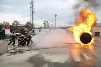 İŞ SAĞLIĞI VE GÜVENLİĞİ - Kocaeli'de 15 Bin Kişi Yangınla Mücadele Tekniklerini Öğrendi
