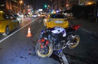 İBRAHIM AYVAZ - Motosiklet Taksiye Çarptı Açıklaması 1 Yaralı