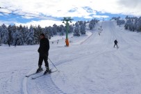 ABDULHAMİT KARACA - Salda Gölü Manzaralı Kayak Merkezinde Sezon Açıldı