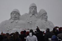 YUNUS KILIÇ - Sarıkamış'ta Kardan Şehit Askerler Heykeli
