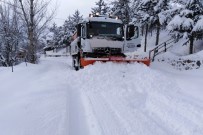 TAŞIMALI EĞİTİM - Gümüşhane Köy Yollarında Karla Mücadele Çalışmaları Devam Ediyor