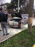 Seyir Halinde Alev Alan Otomobile İlk Müdahaleyi Vatandaş Yaptı Haberi