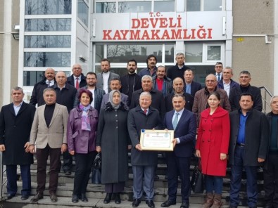 2020'Nin İlk Kararında Kaymakam Duru'ya Fahri Hemşerilik Beratı Verildi