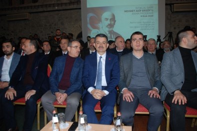 Mehmet Akif Ersoy, İzmir'de Bakan Pakdemirli'nin Katıldığı Programla Anıldı
