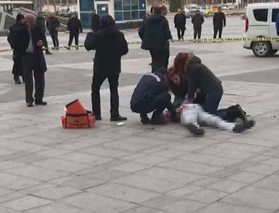 Adliye önünde silahlı saldırı