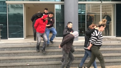 Bursa'da Torbacı Ve İçicilere Operasyon Açıklaması 17 Gözaltı