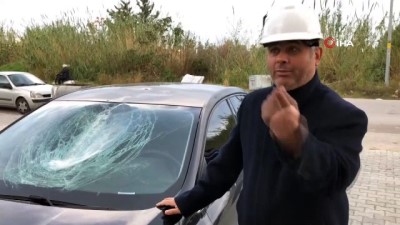 Hatay'da Fırtınada Kopan Çatı Otomobillerin Üzerine Düştü