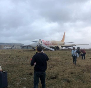 Pistten Çıkan Uçak Sonrası THY'den 20 Ek Sefer Planlaması