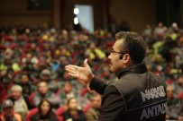 TOPLUM DESTEKLI POLISLIK - Polisten Temizlik İşçilerine Güvenlik Eğitimi