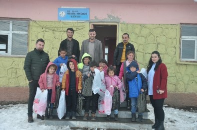 TÜGVA'dan Köy Çocuklarına Yardım