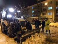 KAR TEMİZLEME - Başkan Biçer, Kar Temizleme Çalışmalarını İnceledi