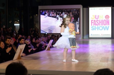 Bursa'da Yılın İlk Fuarı 'Junioshow' Başladı