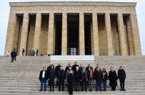 ANıTKABIR - Büyükçekmeceli Muhtarlardan Anıtkabir Ziyareti