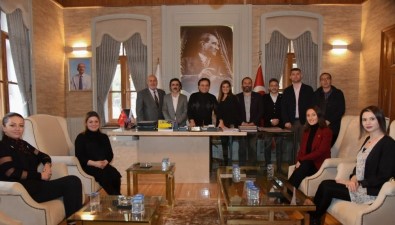 CHP Merkez İlçe Teşkilatından Başkan Şahin'e Ziyaret