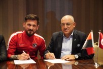 MEHMET BÜYÜKEKŞI - Gaziantep FK'da İki Futbolcunun Sözleşmesi Uzatıldı