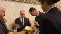 ORTODOKS - Putin, Emevi Camii'nde Kur'an-I Kerim'i İnceledi