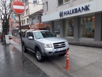 İSTİKLAL - Sorumsuz Sürücü Pes Dedirtti