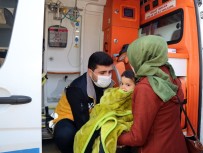 AMBULANS ŞOFÖRÜ - Van Büyükşehir Belediyesi 1 Yılda 2 Bin 955 Hastaya Ulaştı