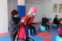 SAĞLIKLI YAŞAM - 70 Yaşında Tanıştığı Spor Hayatını Değiştirdi