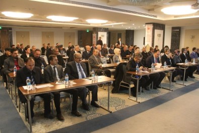 Adıyaman'da Badem Üreticilerine Eğitim Verildi