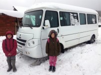 LİSE ÖĞRENCİSİ - İznik'te Taşımalı Öğrenciler Kar Sebebiyle Okullarına Gidemiyor