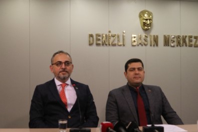 Meclis Üyelerinden CHP'li Başkana 'Söyleşi' Tepkisi