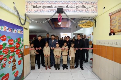 Mehmet Gülen Ortaokulu Öğrencileri İçin Z Kütüphane