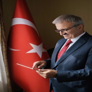 Vali Karaloğlu'ndan 10 Ocak Çalışan Gazeteciler Günü Mesajı