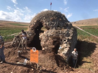 Ecdat Yadigarı Asırlık Camide Restorasyon Çalışması