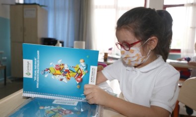 Cankaya Belediyesi Nden Cocuklara Kirtasiye Seti Armagani Ankara Iline Bagli Cankaya Ilcesi