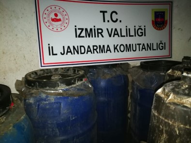 İzmir'de Depoya Kaçak Alkol Operasyonu