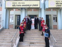 Kızılay'dan İlkokul Öğrencilerine Kırtasiye, Liselere Dezenfektan Haberi