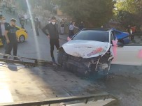 Gaziosmanpaşa'da Kamyonet Dehşeti Açıklaması Gelin Ve Damat Ölümden Döndü Haberi