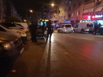 İzmir'de Silahlı Kavga Açıklaması 3 Yaralı Haberi