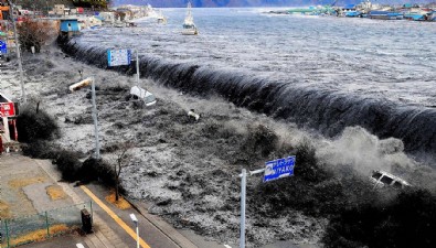 Korkutan Açıklama: Tsunami geliyor!
