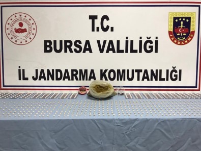 Bursa'da 851 Adet Uyuşturucu Hap Ele Geçirildi