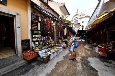 Havra Sokağı'nda Düzenleme Çalışmaları Başladı