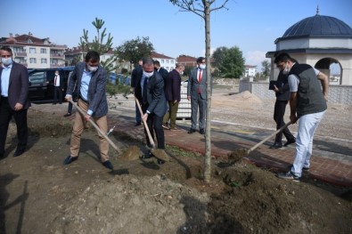 İnegöl'de 52 Fidan Toprakla Buluştu